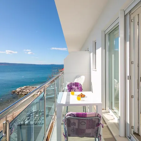Blue Wonder Apartment